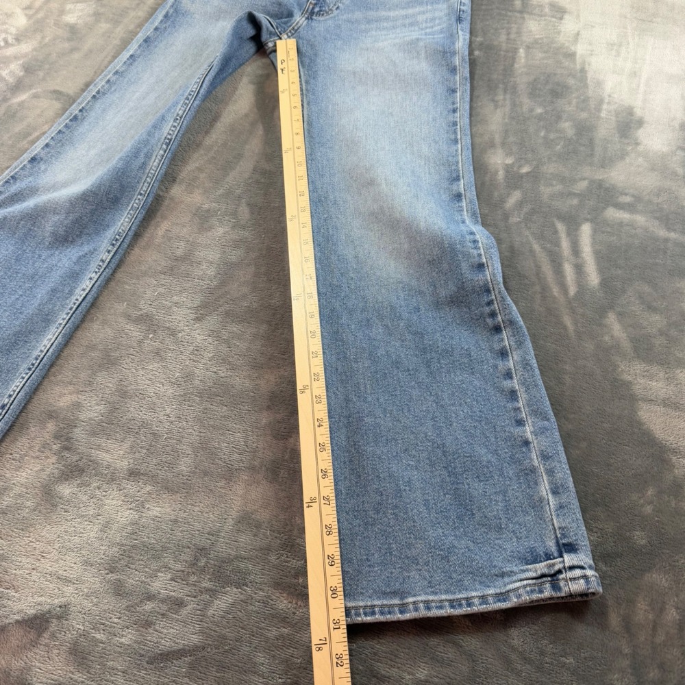 Hollister Relaxed Boot Jeans Light Wash Denim W28 L31 Mid Rise Womens - Picture 6 of 9